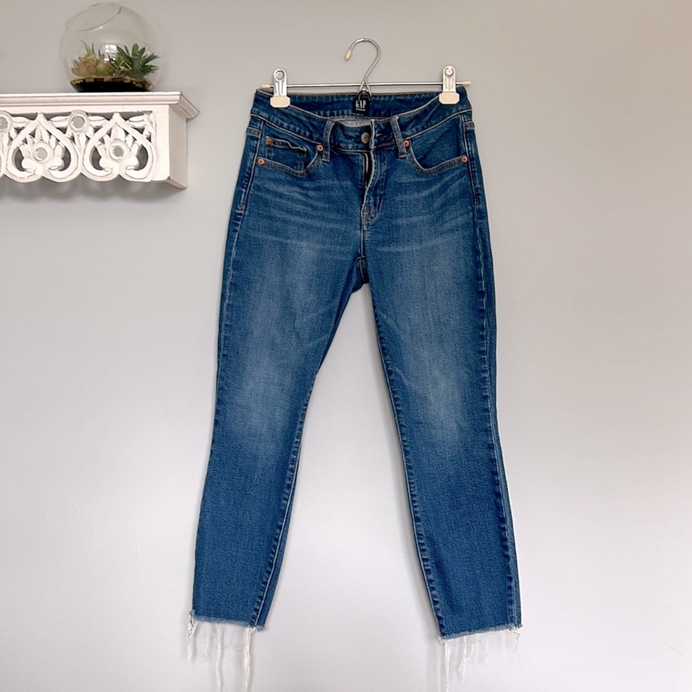 Gap Curvy True Skinny Jeans